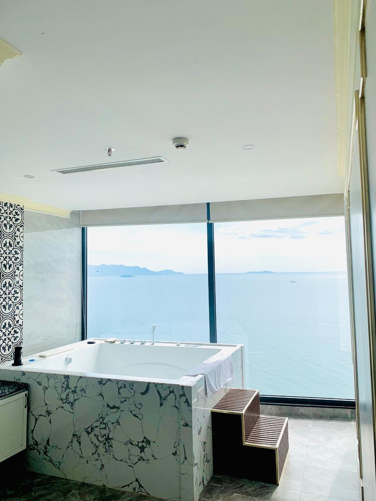 La Vague Hotel ญาจาง ภายนอก รูปภาพ